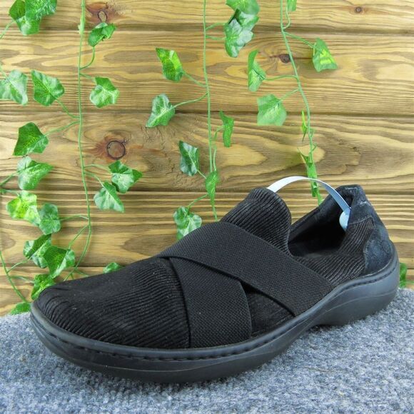 Born  Women Clog Shoes Black Leather Slip‎ On Size 10 Medium - Picture 1 of 9